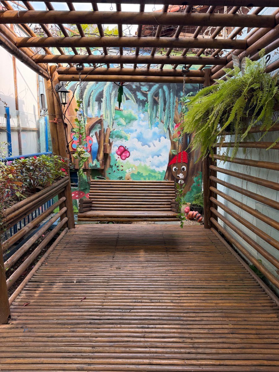 Fachada da Escola Infantil Visconde de Sabugosa, no Mangabeiras